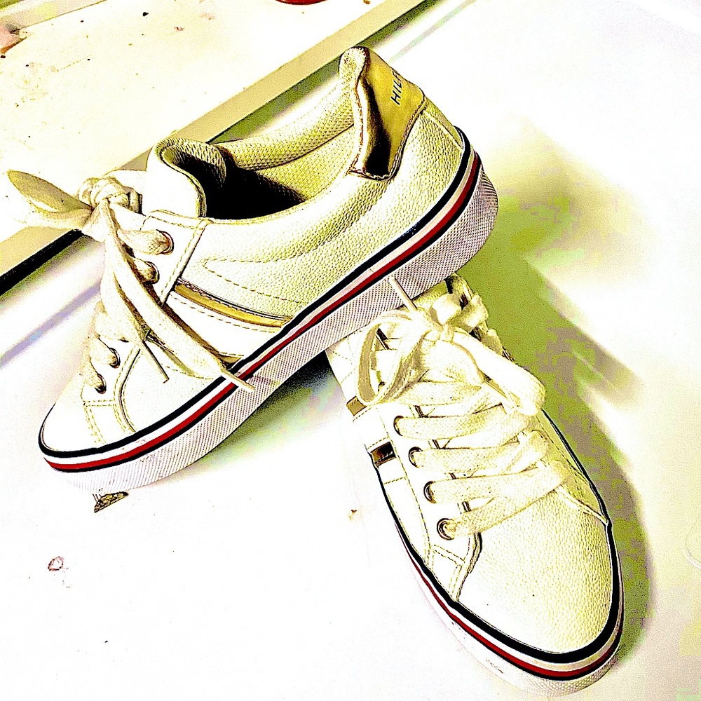 Tommy hilffigger shoes slze 6